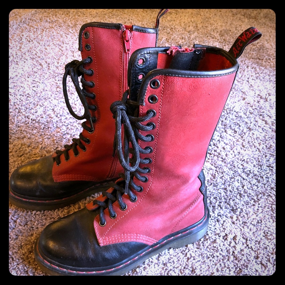 Dr Martens Women’s Vintage Boots 6 1/2